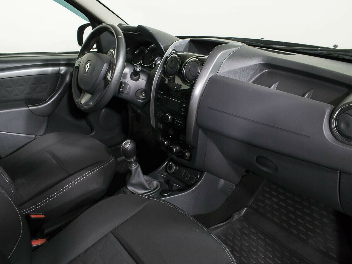 Renault Duster, 1.6 л, МТ, 2017 фото 10