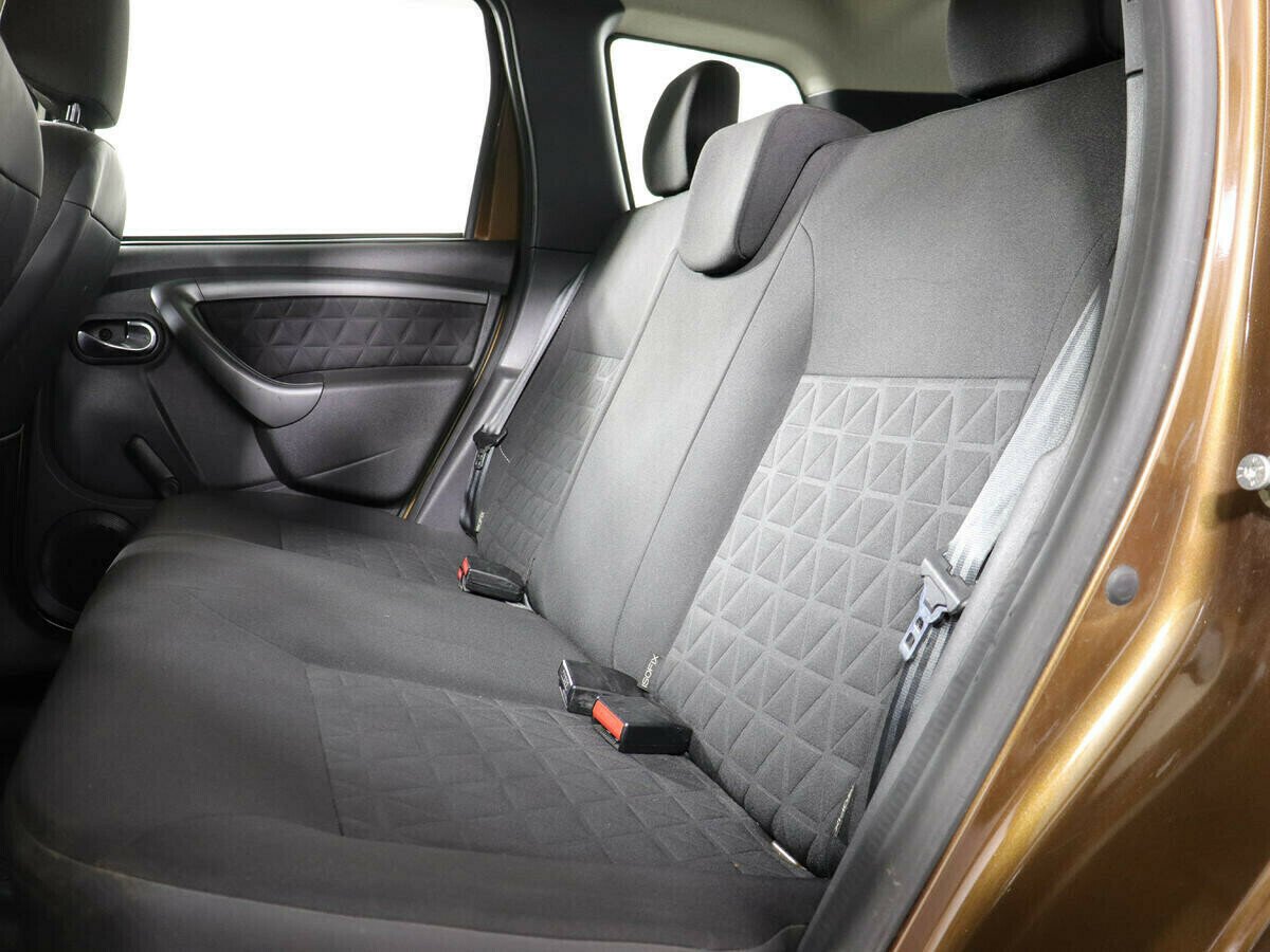 Renault Duster, 2.0 л, АТ, 2016 фото 1
