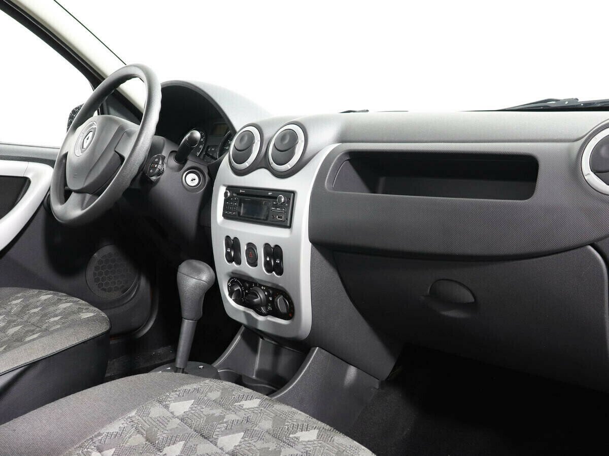 Renault Sandero, 1.6 л, АТ, 2013 фото 2