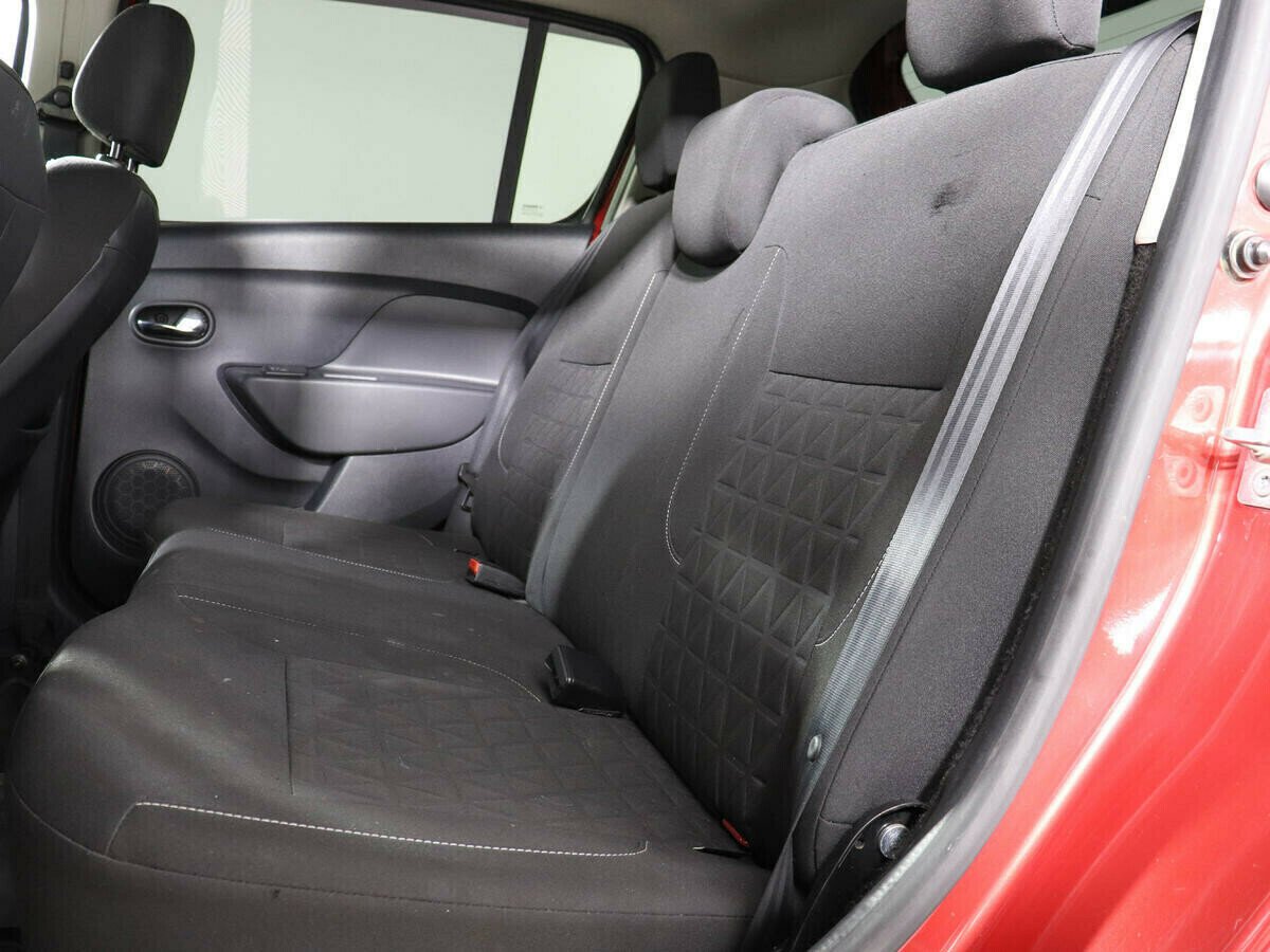 Renault Sandero, 1.6 л, АТ, 2015 фото 1