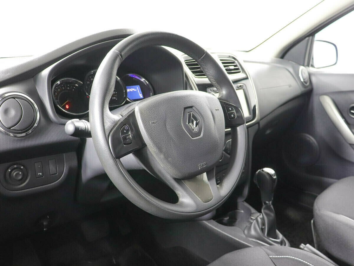 Renault Sandero, 1.6 л, АТ, 2016 фото 2