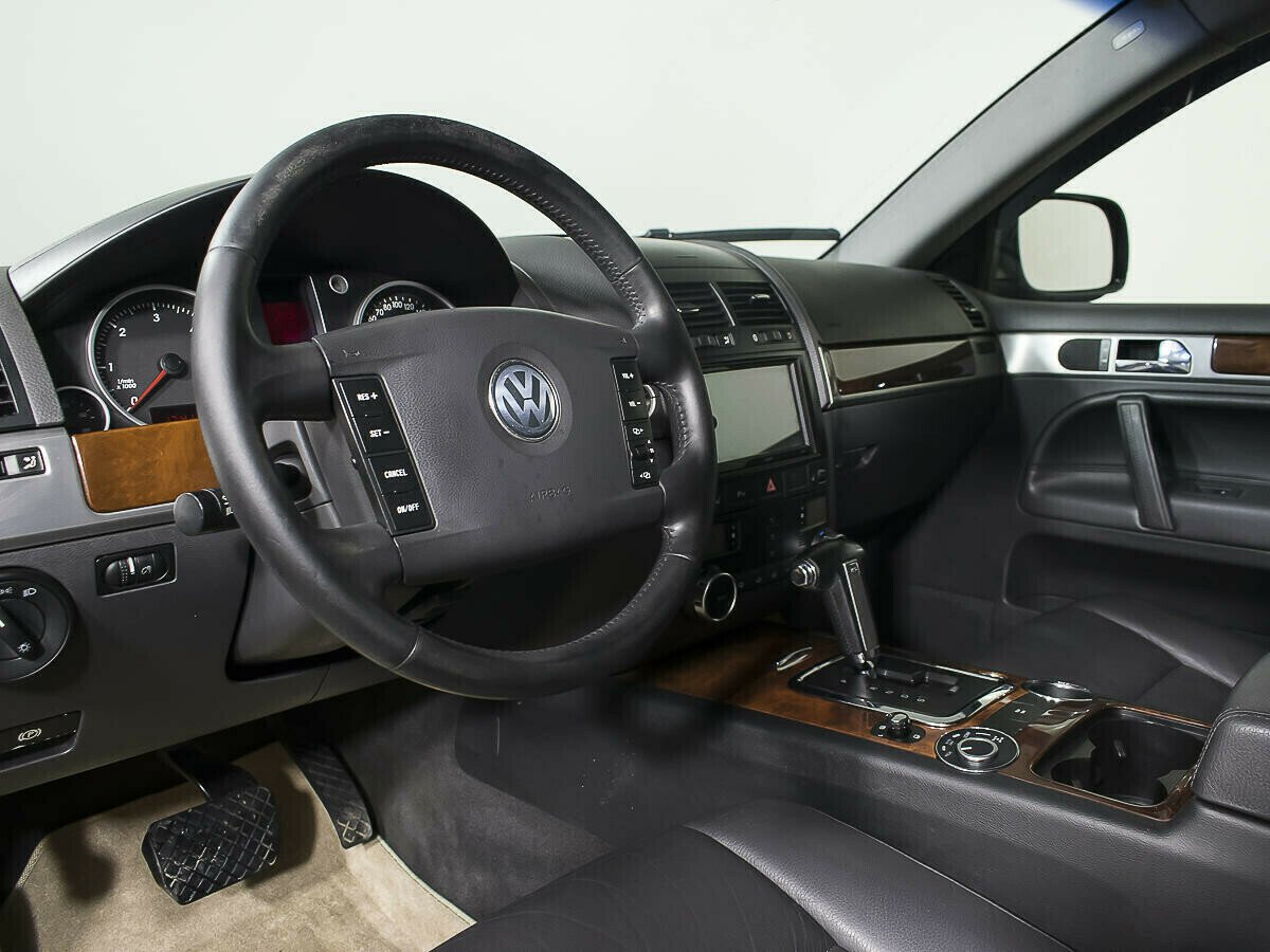 Volkswagen Touareg, 2.5 л, АТ, 2006 фото 9