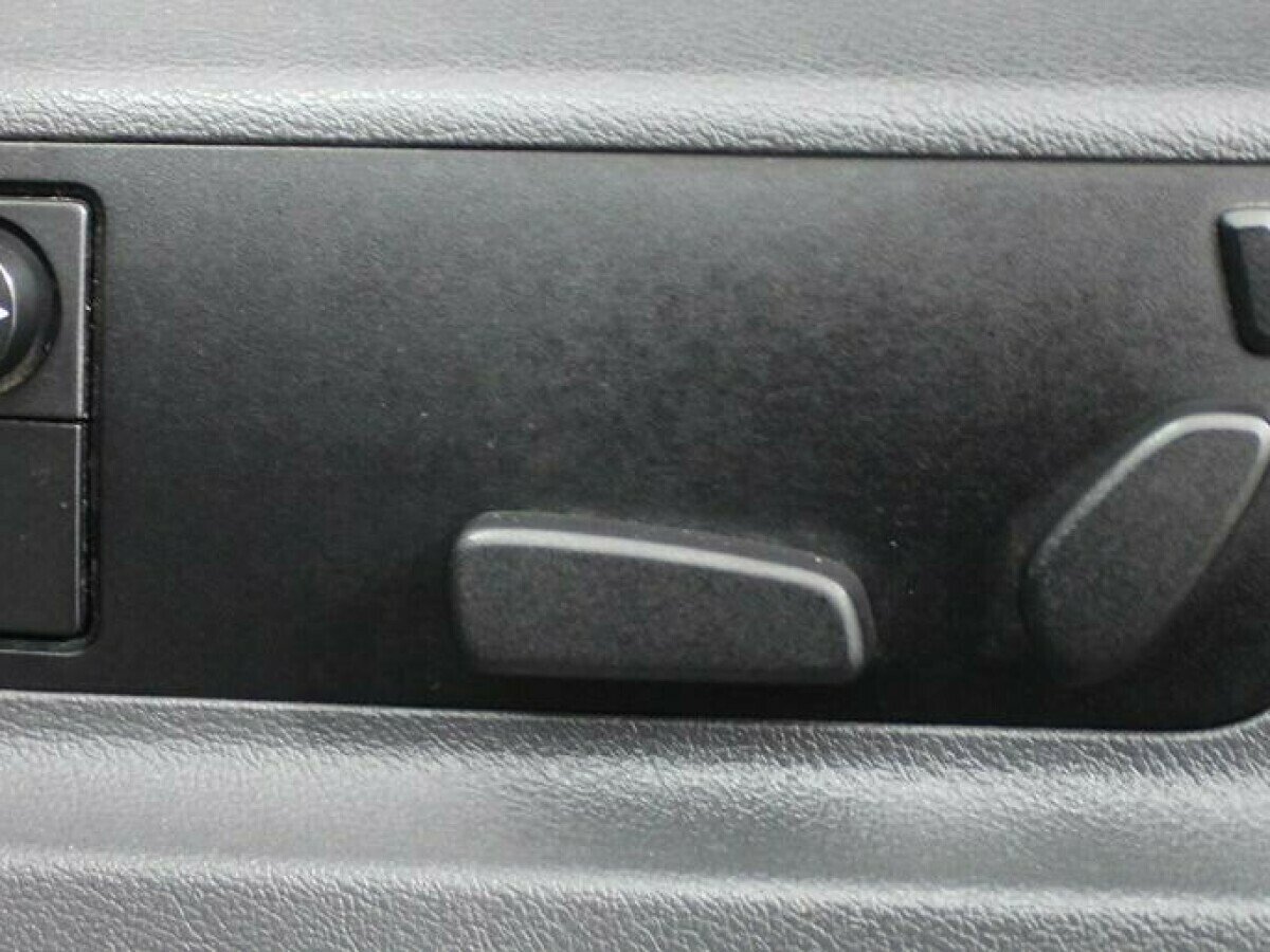 Volkswagen Touareg, 4.2 л, АТ, 2010 фото 1