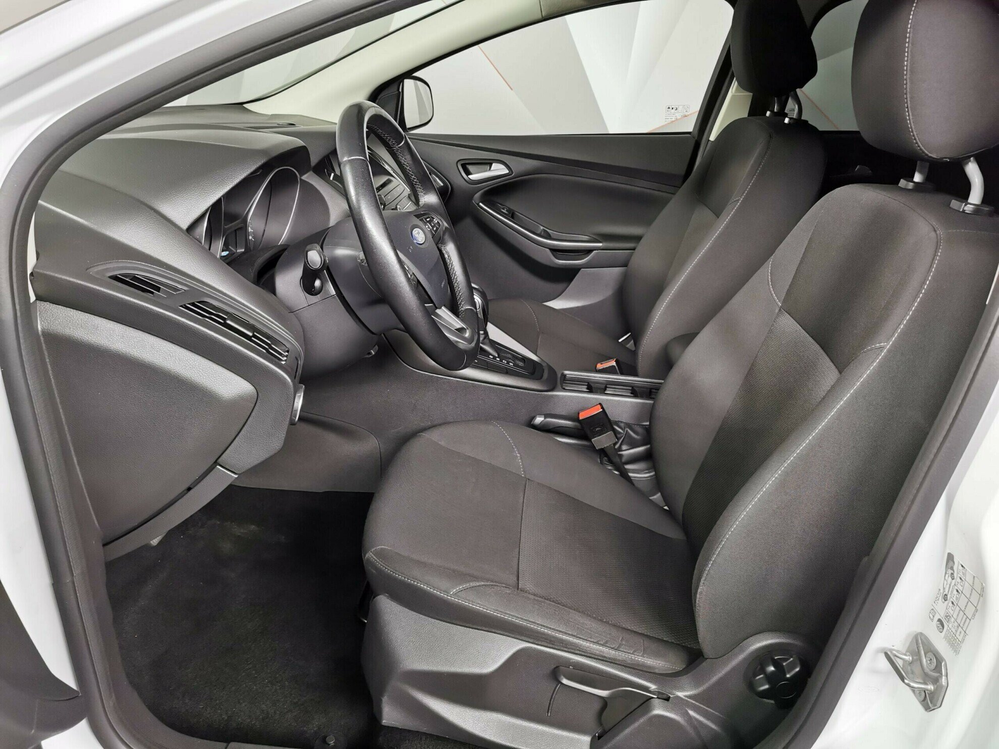 Ford Focus, 1.6 л, Робот, 2017 фото 8