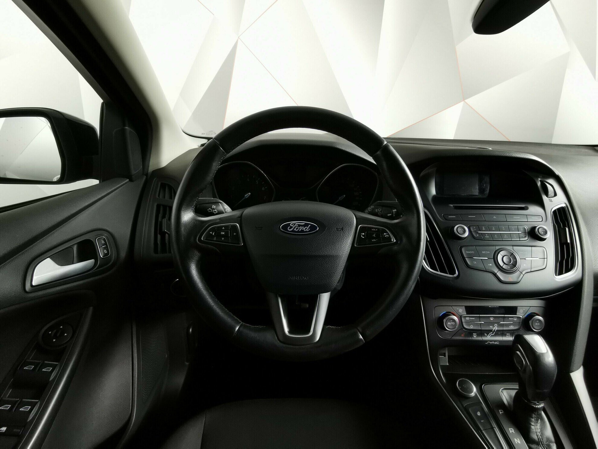 Ford Focus, 1.6 л, Робот, 2017 фото 9