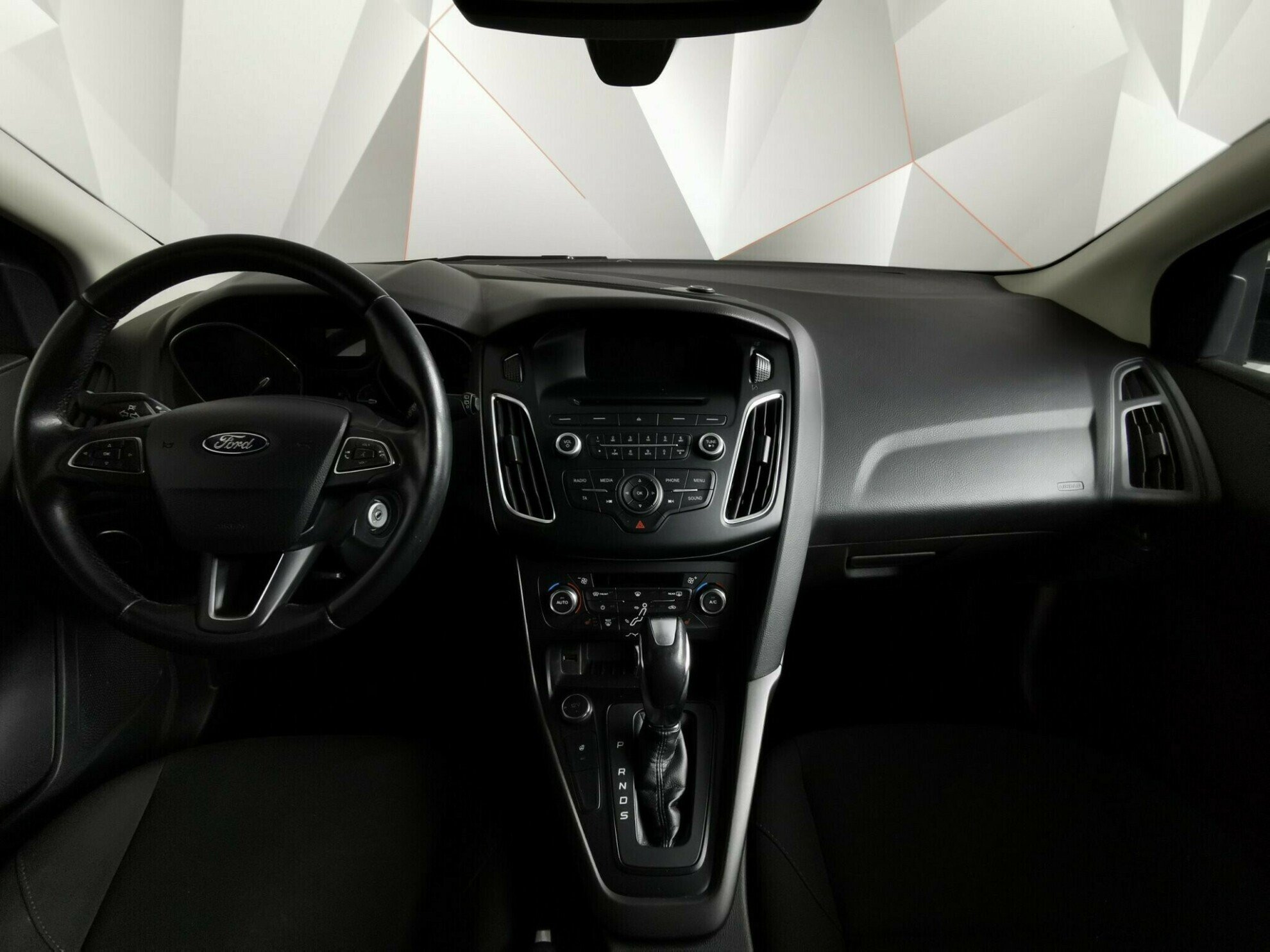 Ford Focus, 1.6 л, Робот, 2017 фото 10