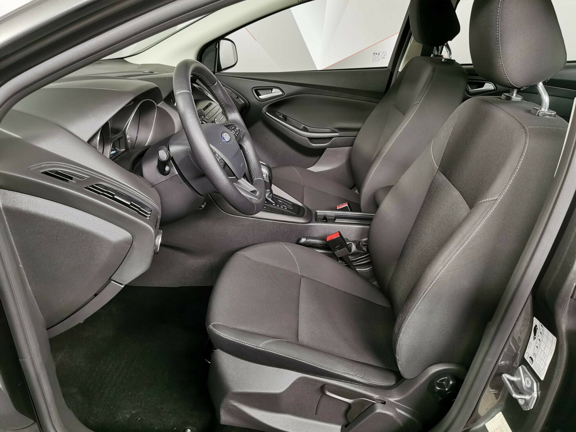 Ford Focus, 1.6 л, Робот, 2016 фото 8