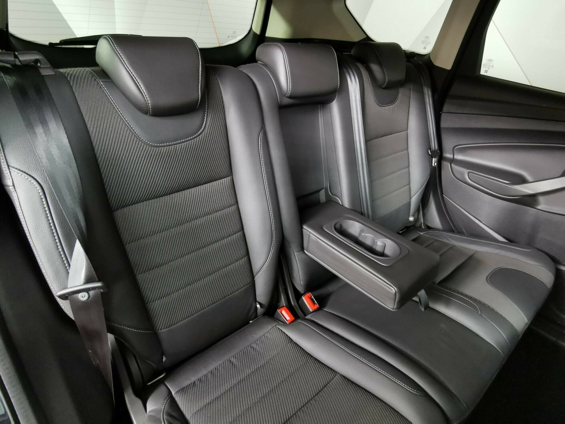 Ford Kuga, 1.5 л, АТ, 2014 фото 2