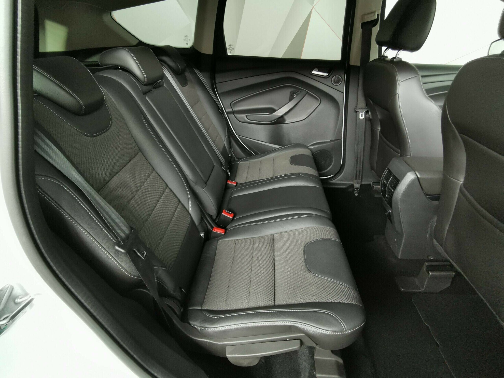 Ford Kuga, 2.0 л, Робот, 2015 фото 1