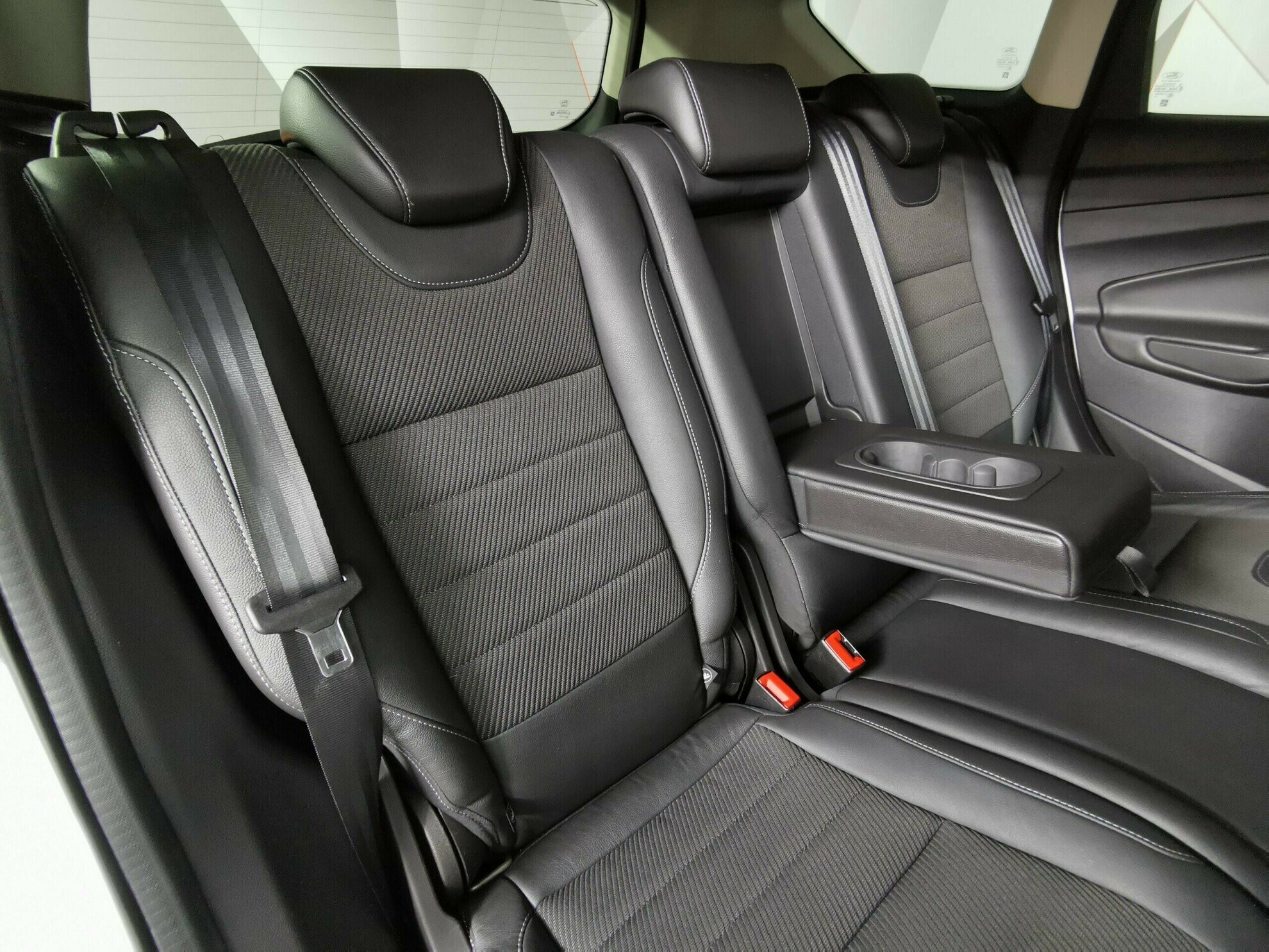 Ford Kuga, 2.0 л, Робот, 2015 фото 2