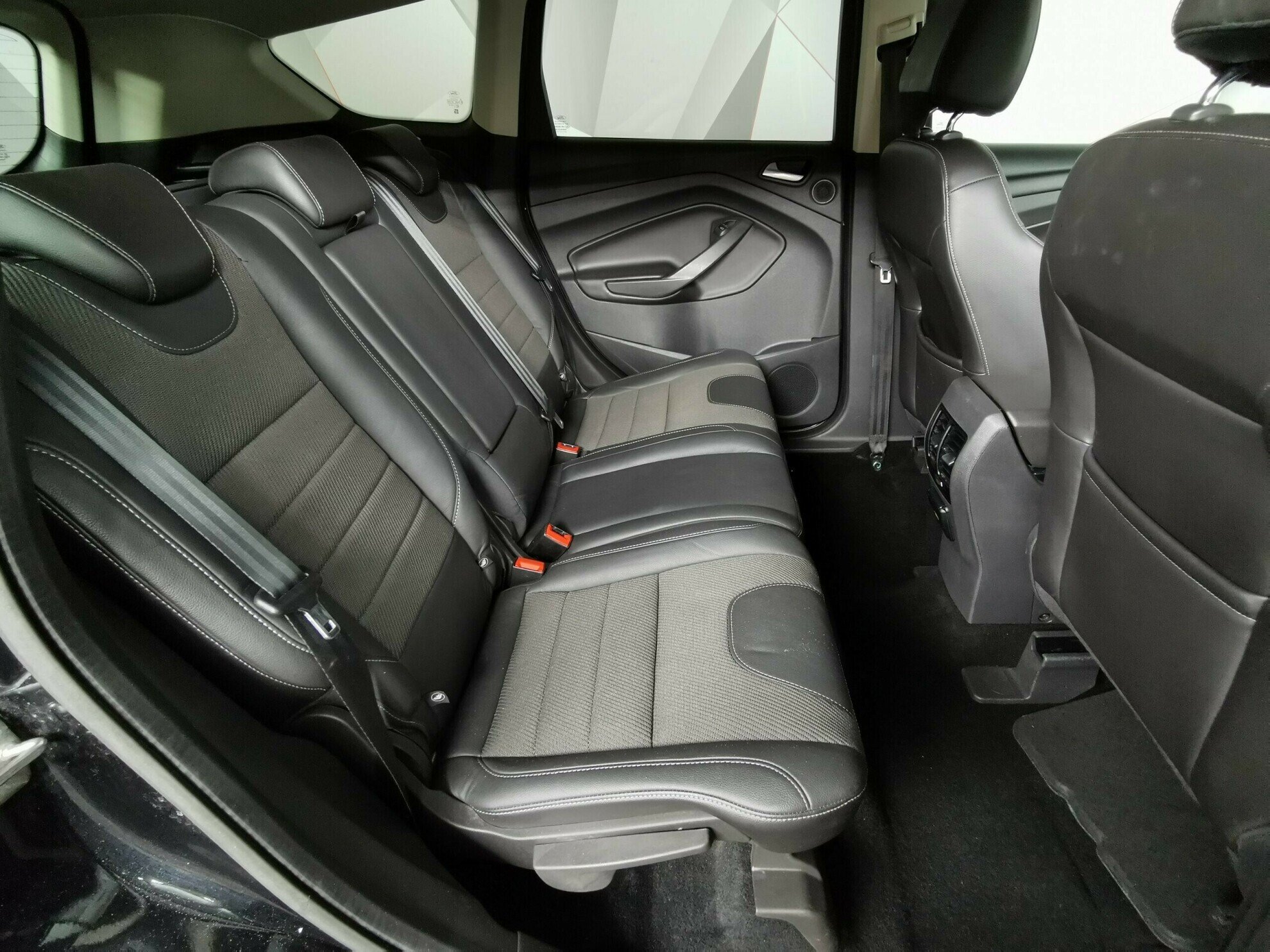 Ford Kuga, 1.5 л, АТ, 2014 фото 2