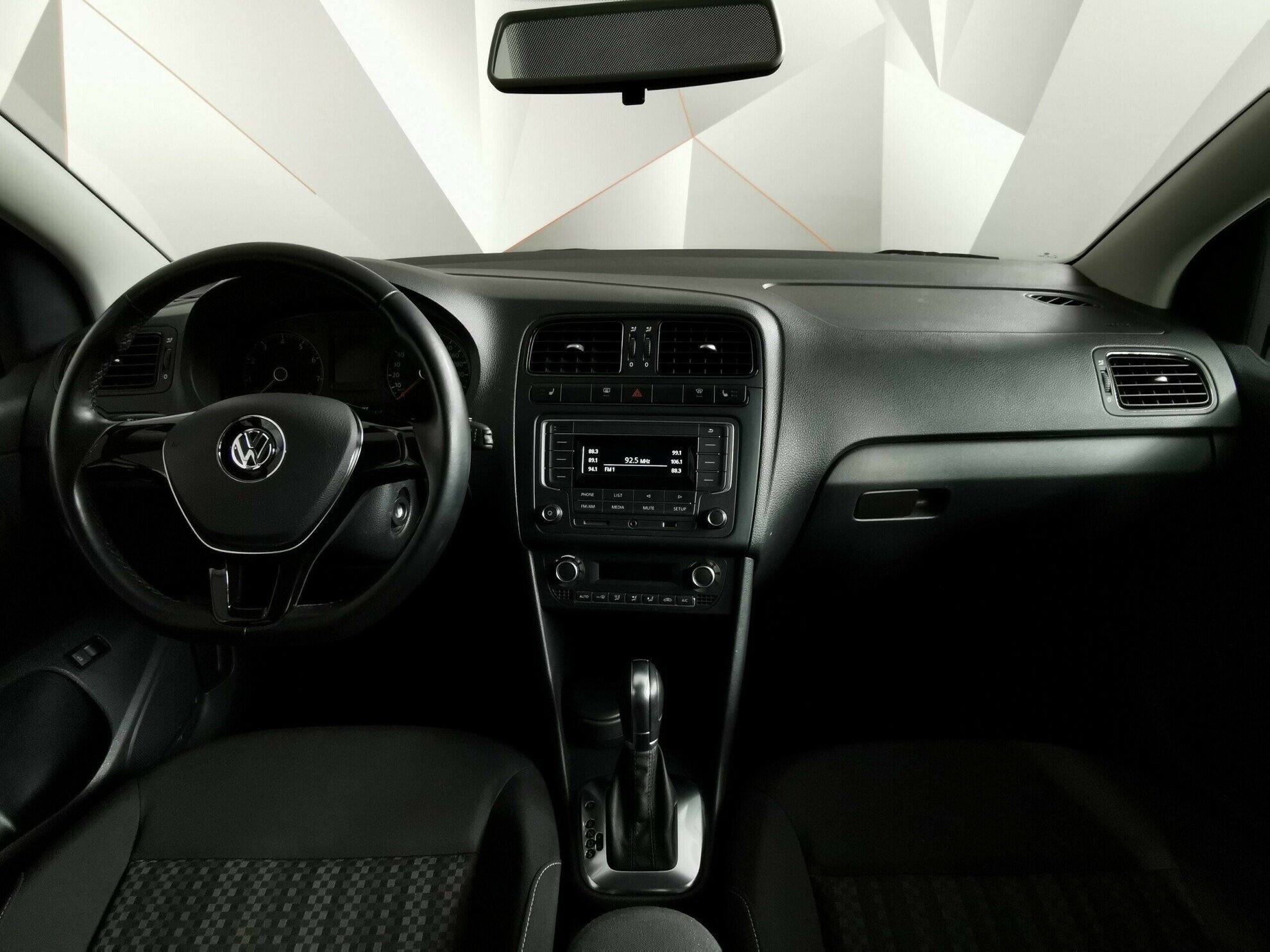 Volkswagen Polo, 1.6 л, АТ, 2017 фото 7