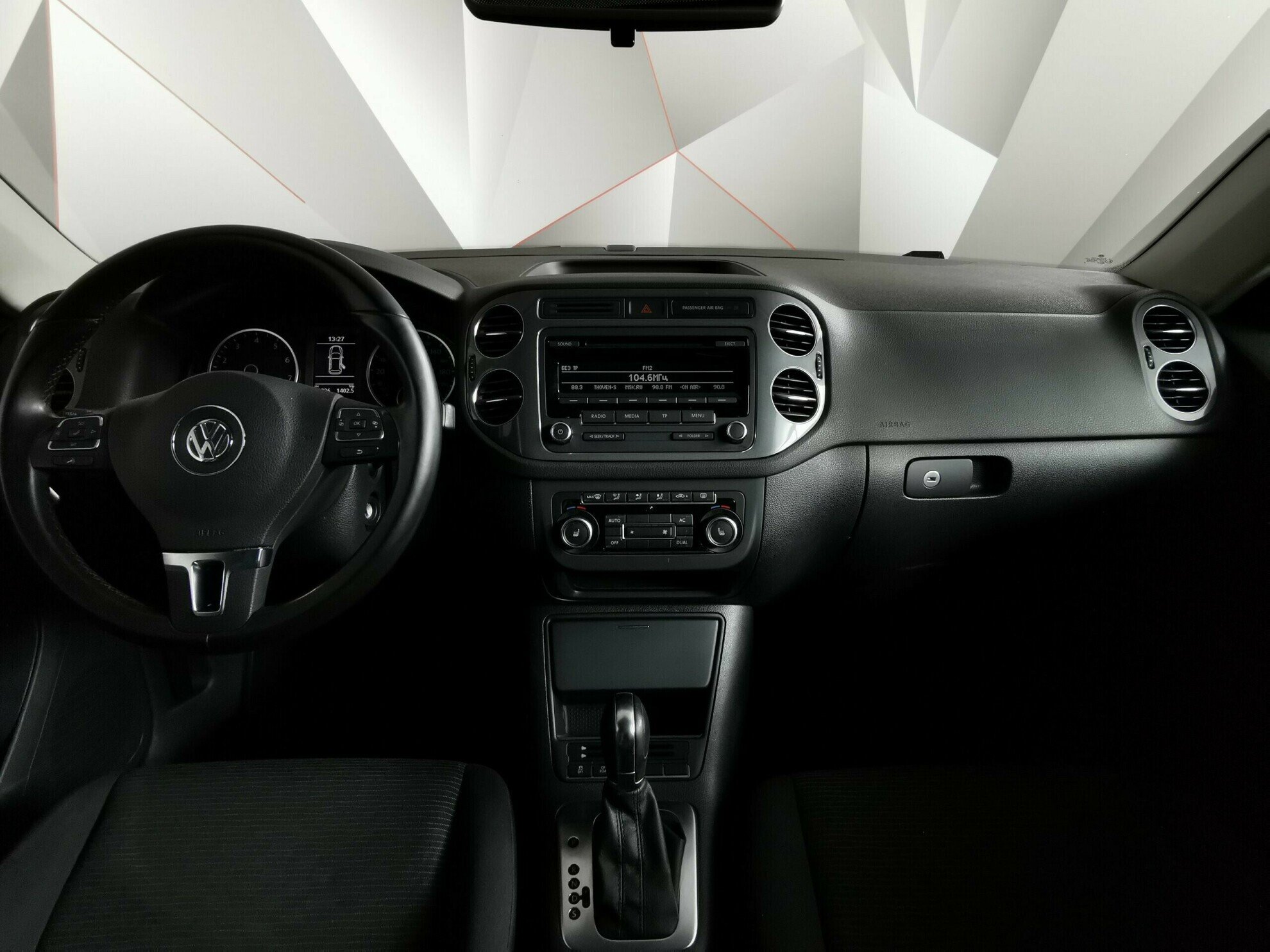 Volkswagen Tiguan, 2.0 л, АТ, 2012 фото 7