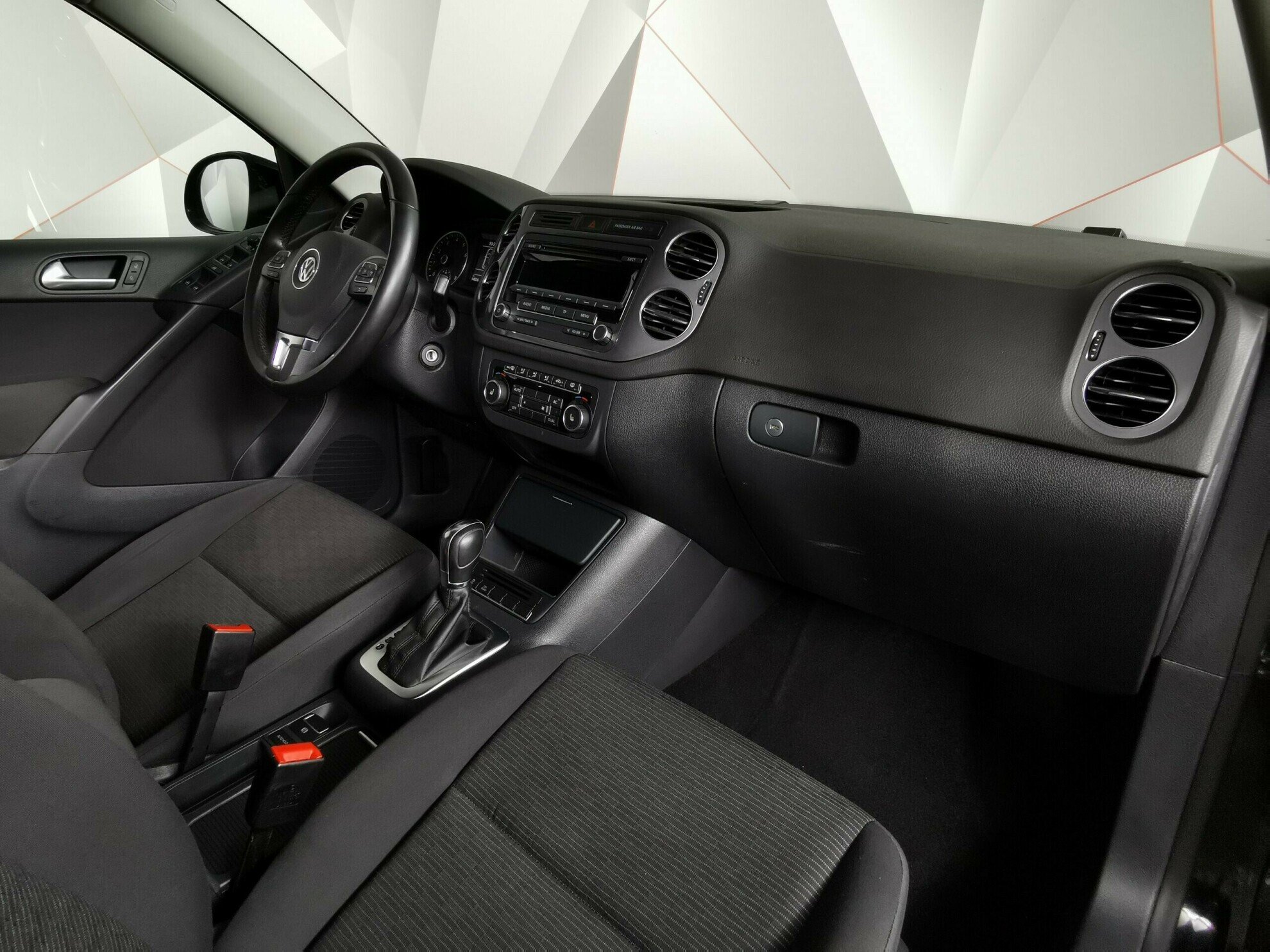 Volkswagen Tiguan, 2.0 л, АТ, 2012 фото 9