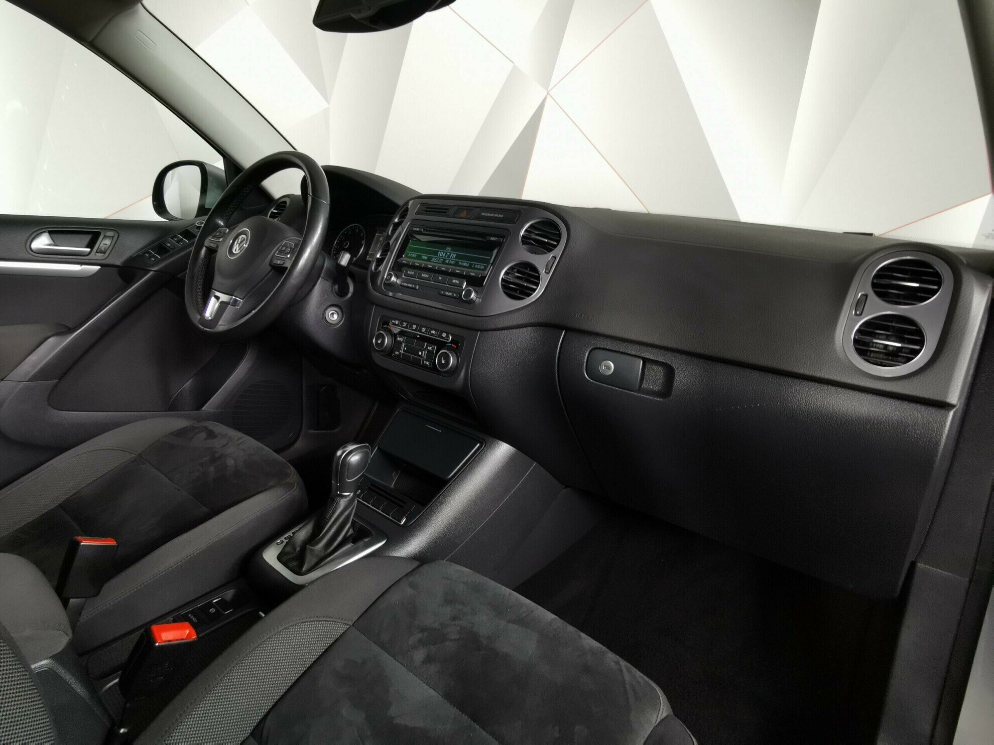 Volkswagen Tiguan, 2.0 л, АТ, 2013 фото 9