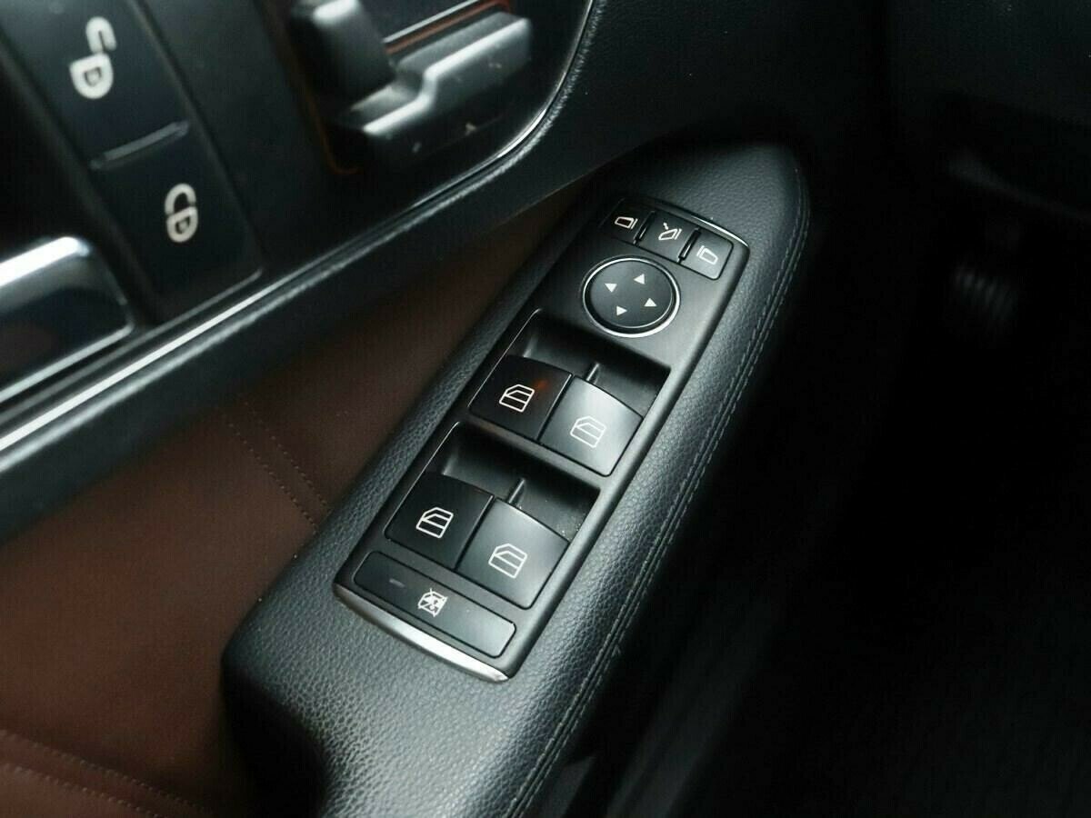 Mercedes-Benz E-Класс 3.5 АКПП, 2010, 155 000 км фото 12