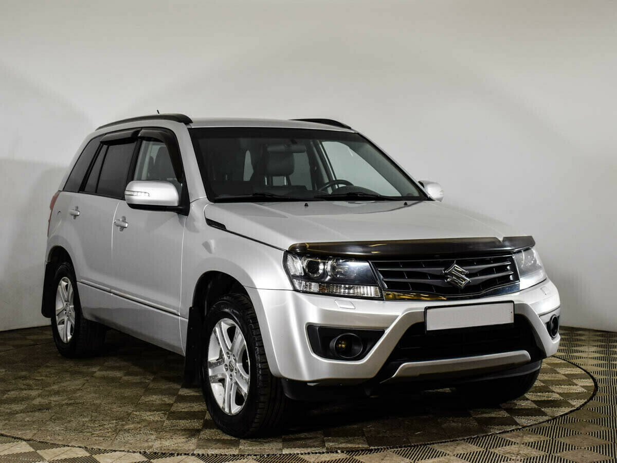 Suzuki Grand Vitara, 2.4 л, АТ, 2010 фото 4