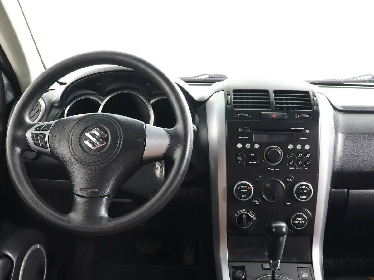 Suzuki Grand Vitara, 2.4 л, АТ, 2011 фото 7