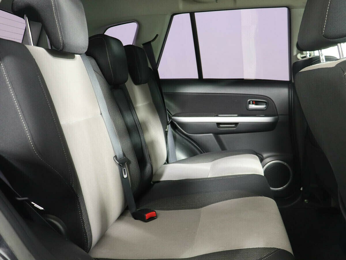 Suzuki Grand Vitara, 2.4 л, АТ, 2011 фото 7
