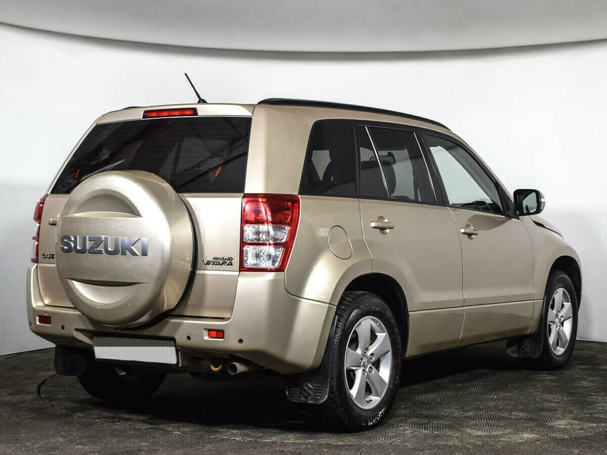 Suzuki Grand Vitara, 2.4 л, АТ, 2010 фото 6