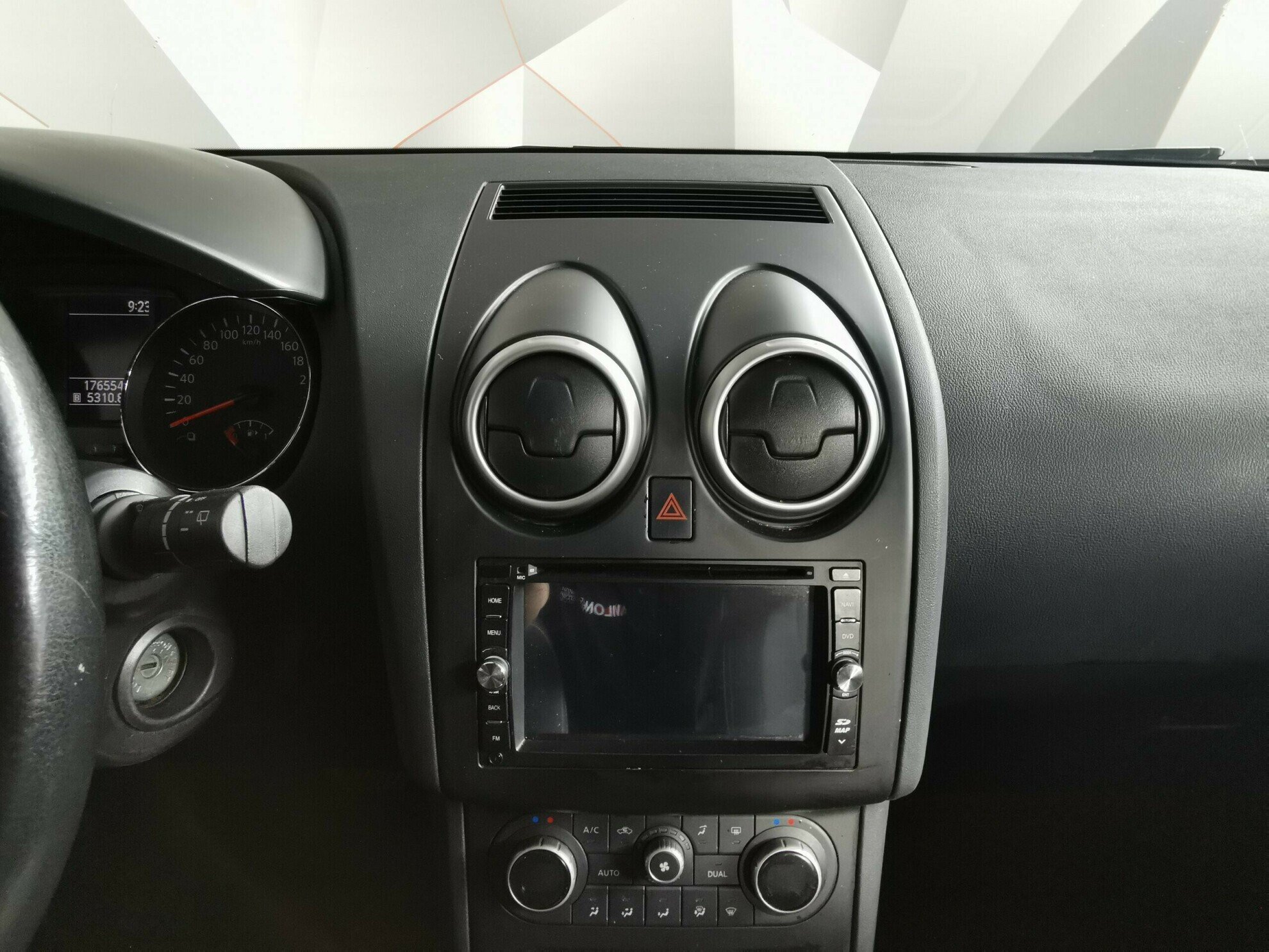 Nissan Qashqai+2, 2.0 л, Вариатор, 2013 фото 9