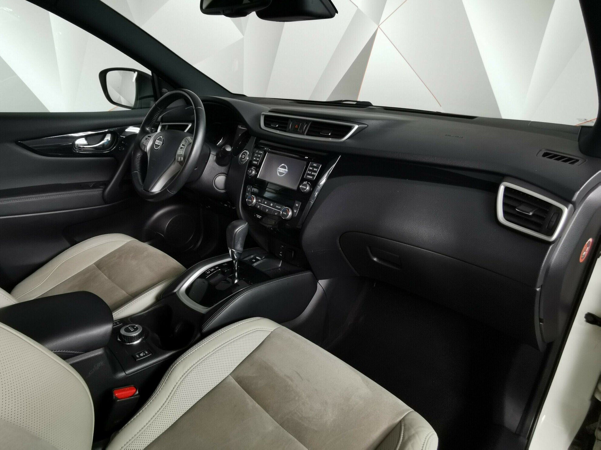Nissan Qashqai, 2.0 л, Вариатор, 2015 фото 2
