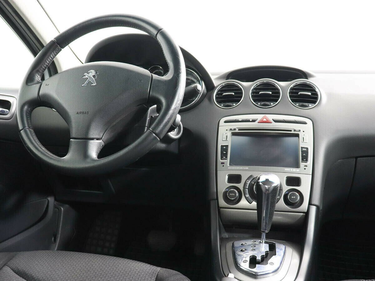 Peugeot 408, 1.6 л, АТ, 2015 фото 2