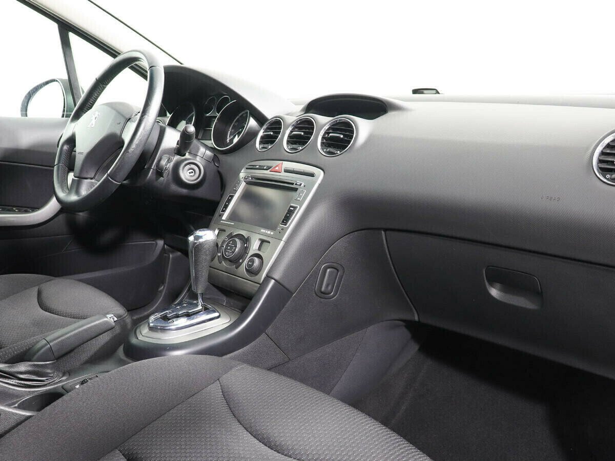 Peugeot 408, 1.6 л, АТ, 2015 фото 1