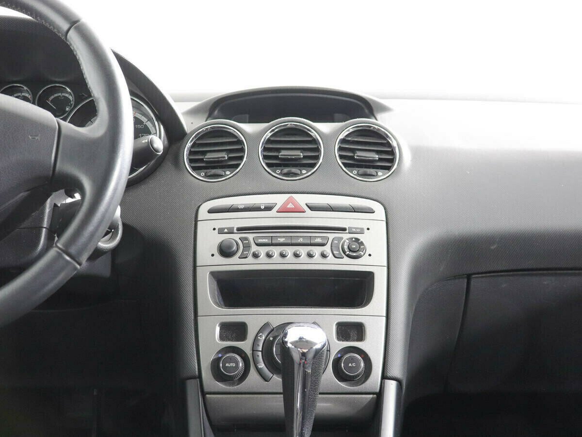 Peugeot 408, 1.6 л, АТ, 2013 фото 2