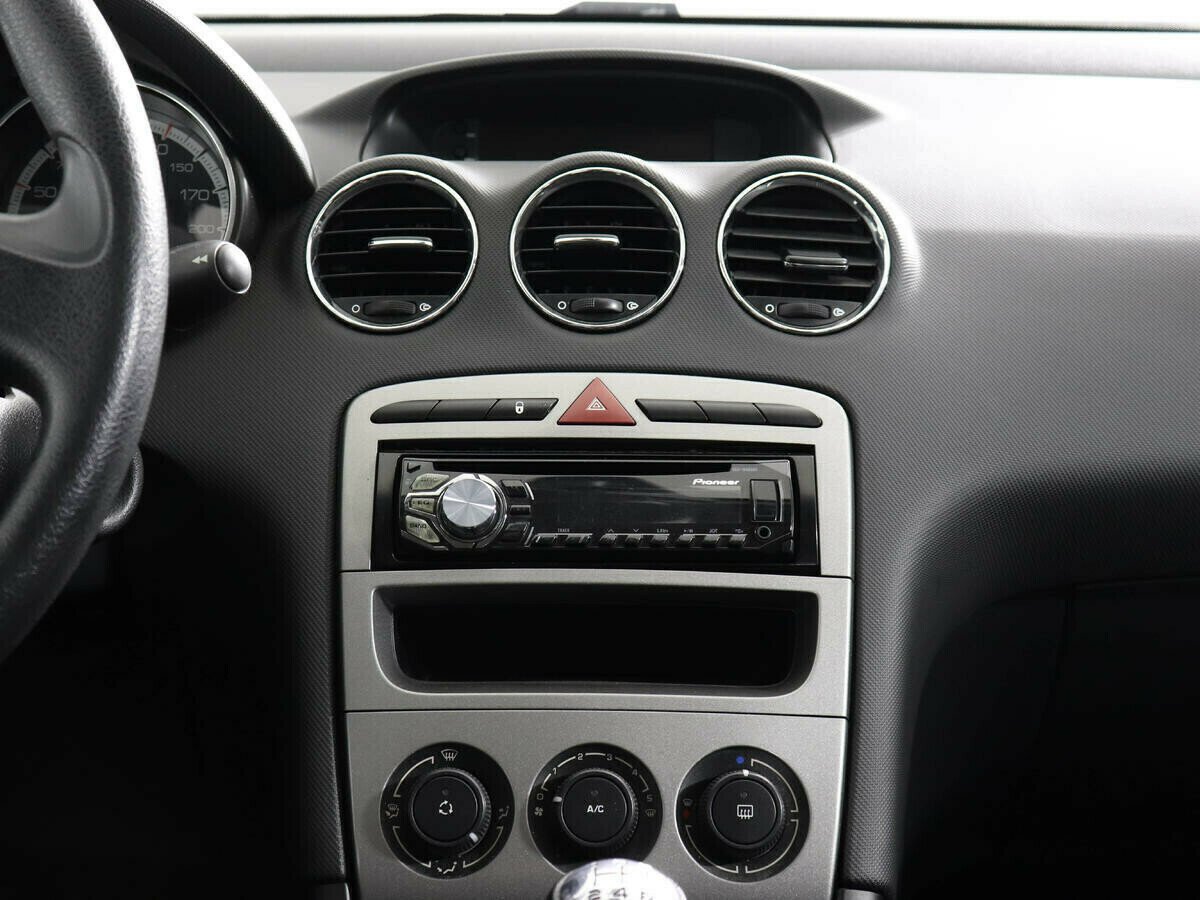 Peugeot 408, 1.6 л, МТ, 2013 фото 1
