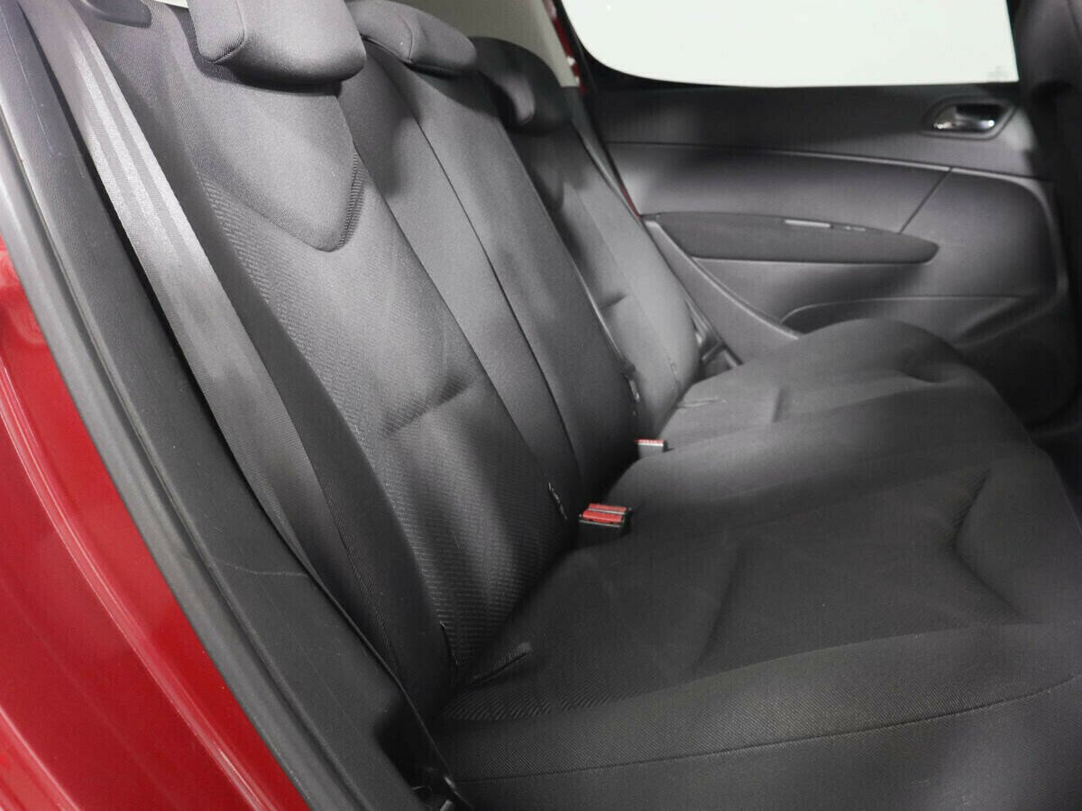 Peugeot 308, 1.6 л, АТ, 2011 фото 2