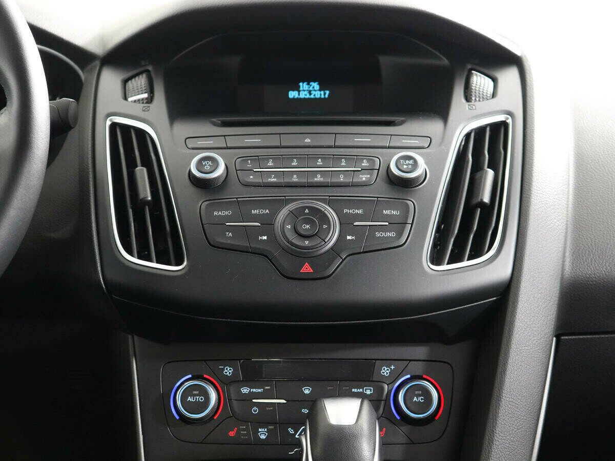 Ford Focus, 1.6 л, Робот, 2016 фото 2