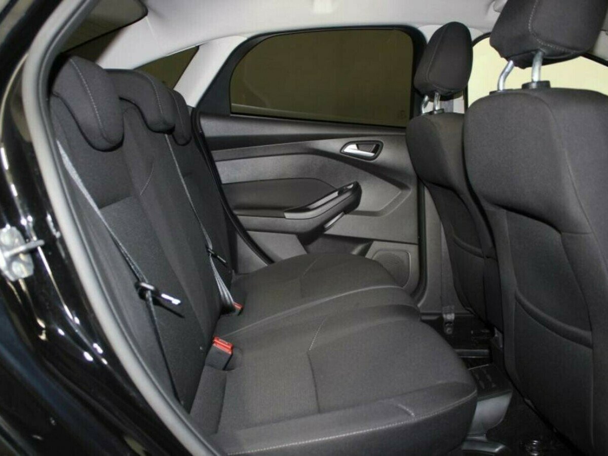 Ford Focus, 1.6 л, Робот, 2015 фото 1