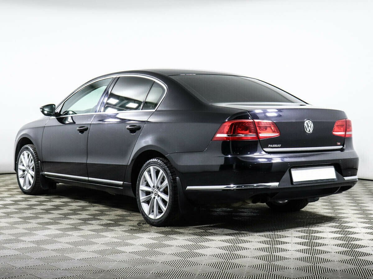 Volkswagen Passat, 1.8 л, Робот, 2013 фото 6