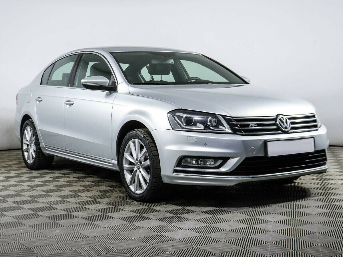 Volkswagen Passat, 1.8 л, Робот, 2014 фото 4
