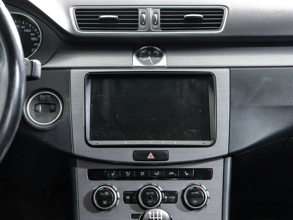 Volkswagen Passat, 1.8 л, МТ, 2011 фото 9