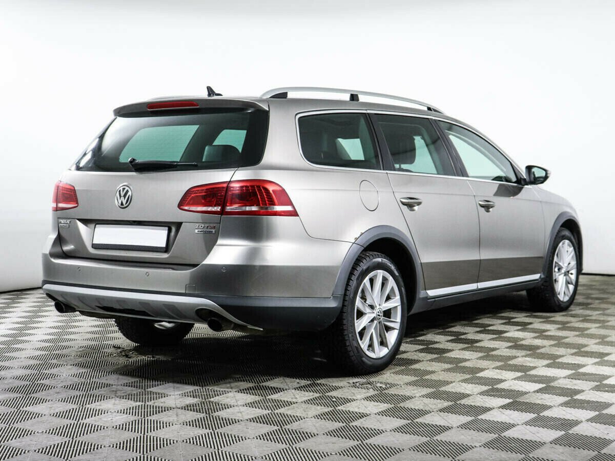 Volkswagen Passat, 2.0 л, Робот, 2013 фото 5