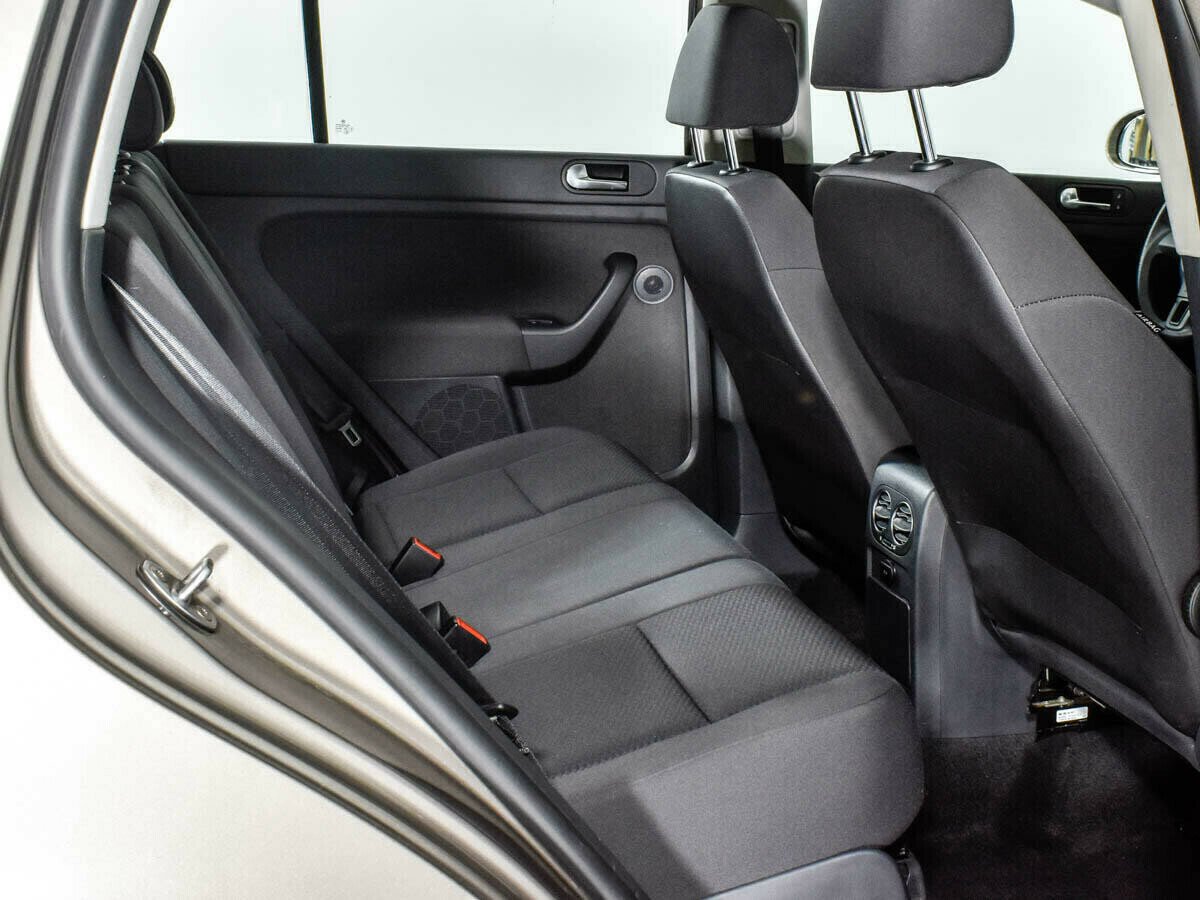 Volkswagen Golf Plus 1.6 МКПП, 2011, 149 000 км фото 7