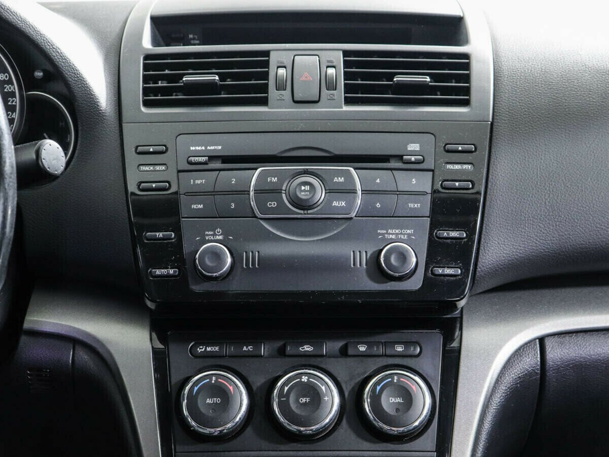 Mazda 6, 1.8 л, МТ, 2011 фото 2
