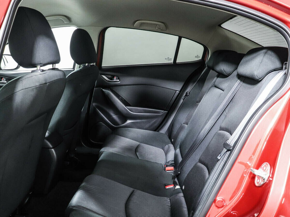 Mazda 3, 1.5 л, АТ, 2015 фото 1