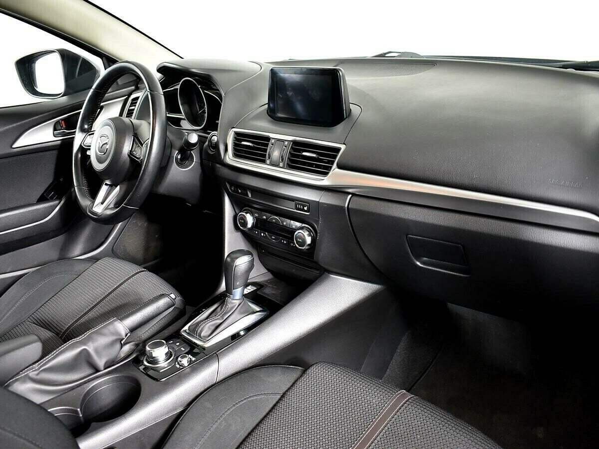Mazda 3, 1.5 л, АТ, 2016 фото 2