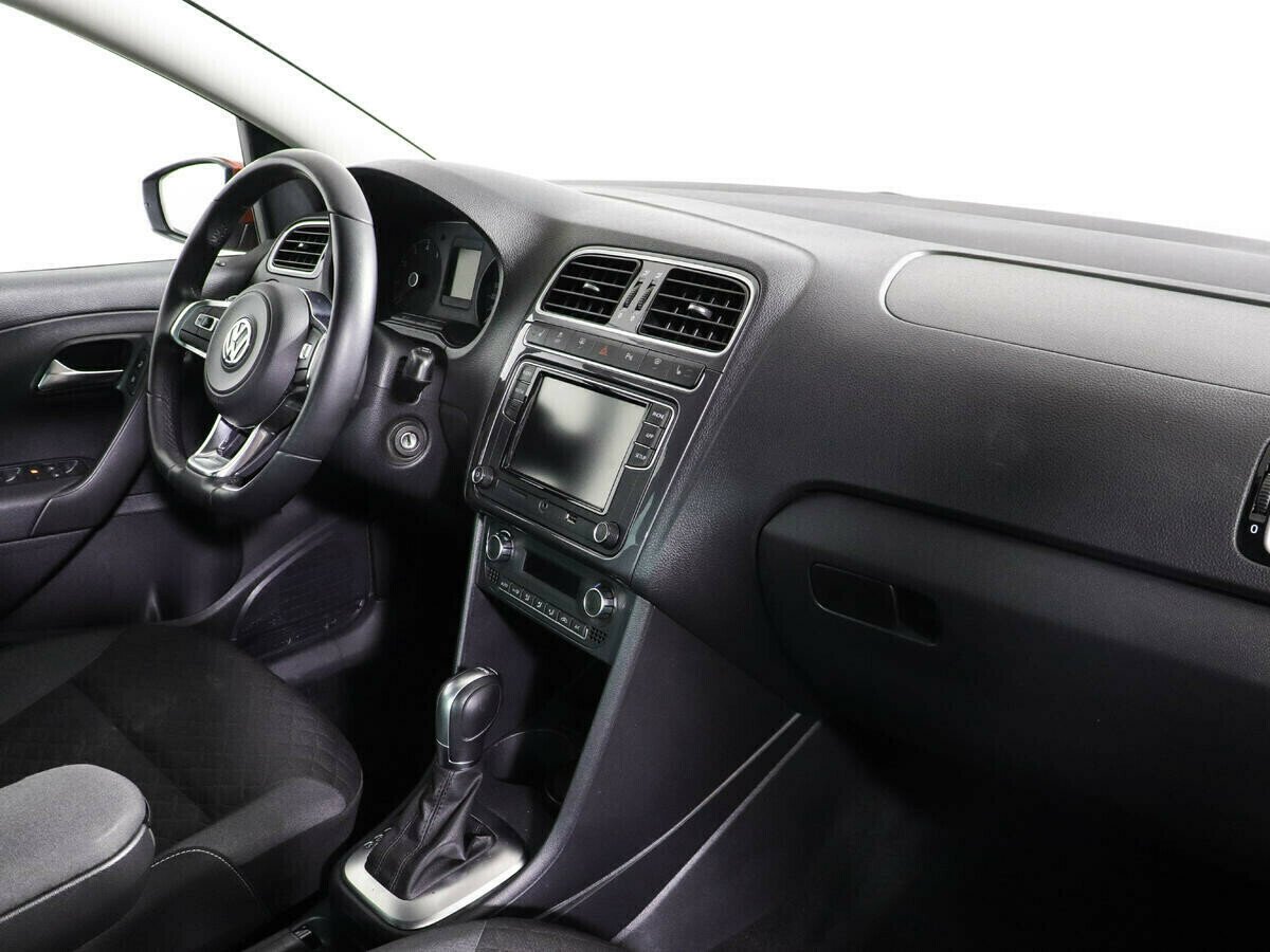 Volkswagen Polo, 1.4 л, Робот, 2018 фото 8