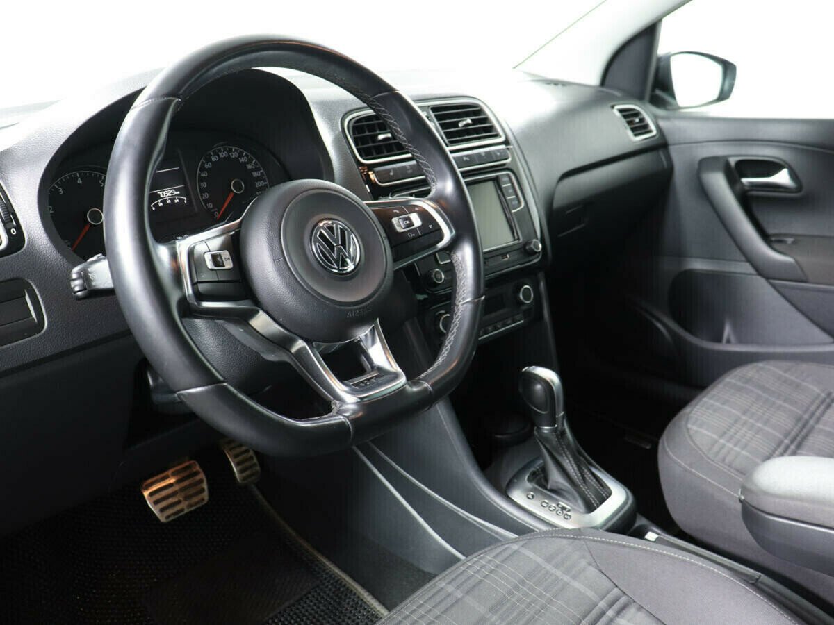 Volkswagen Polo, 1.4 л, Робот, 2017 фото 2