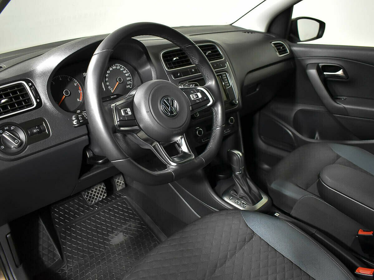 Volkswagen Polo, 1.6 л, АТ, 2018 фото 8