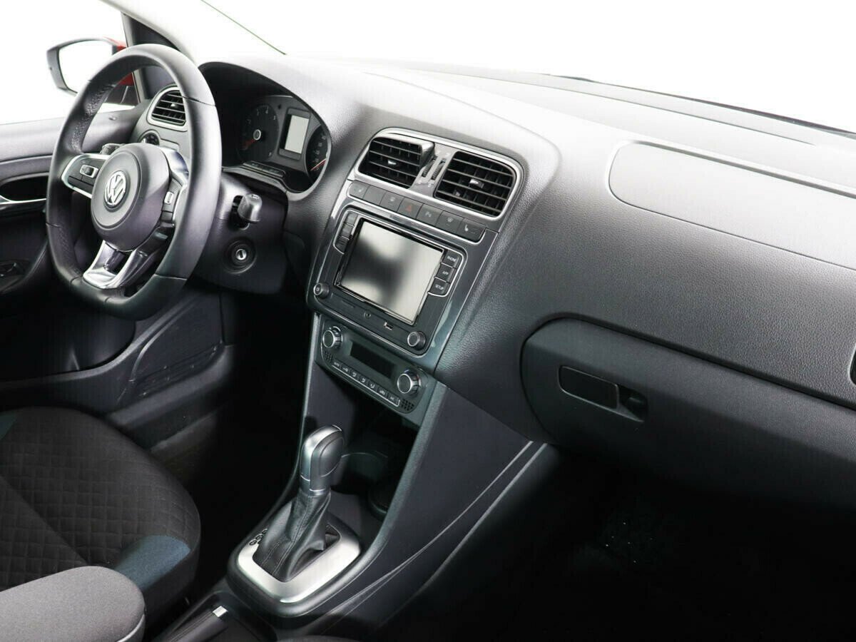 Volkswagen Polo, 1.6 л, АТ, 2018 фото 8