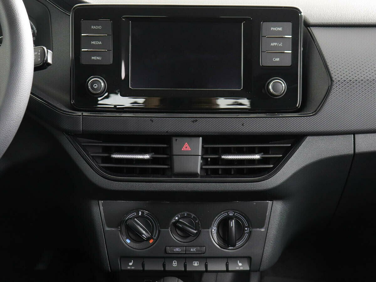 Volkswagen Polo, 1.6 л, АТ, 2020 фото 8