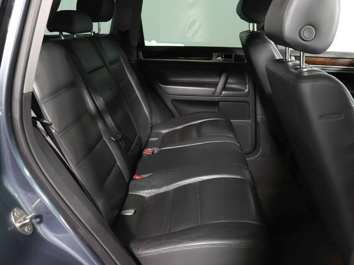 Volkswagen Touareg, 2.5 л, АТ, 2008 фото 1