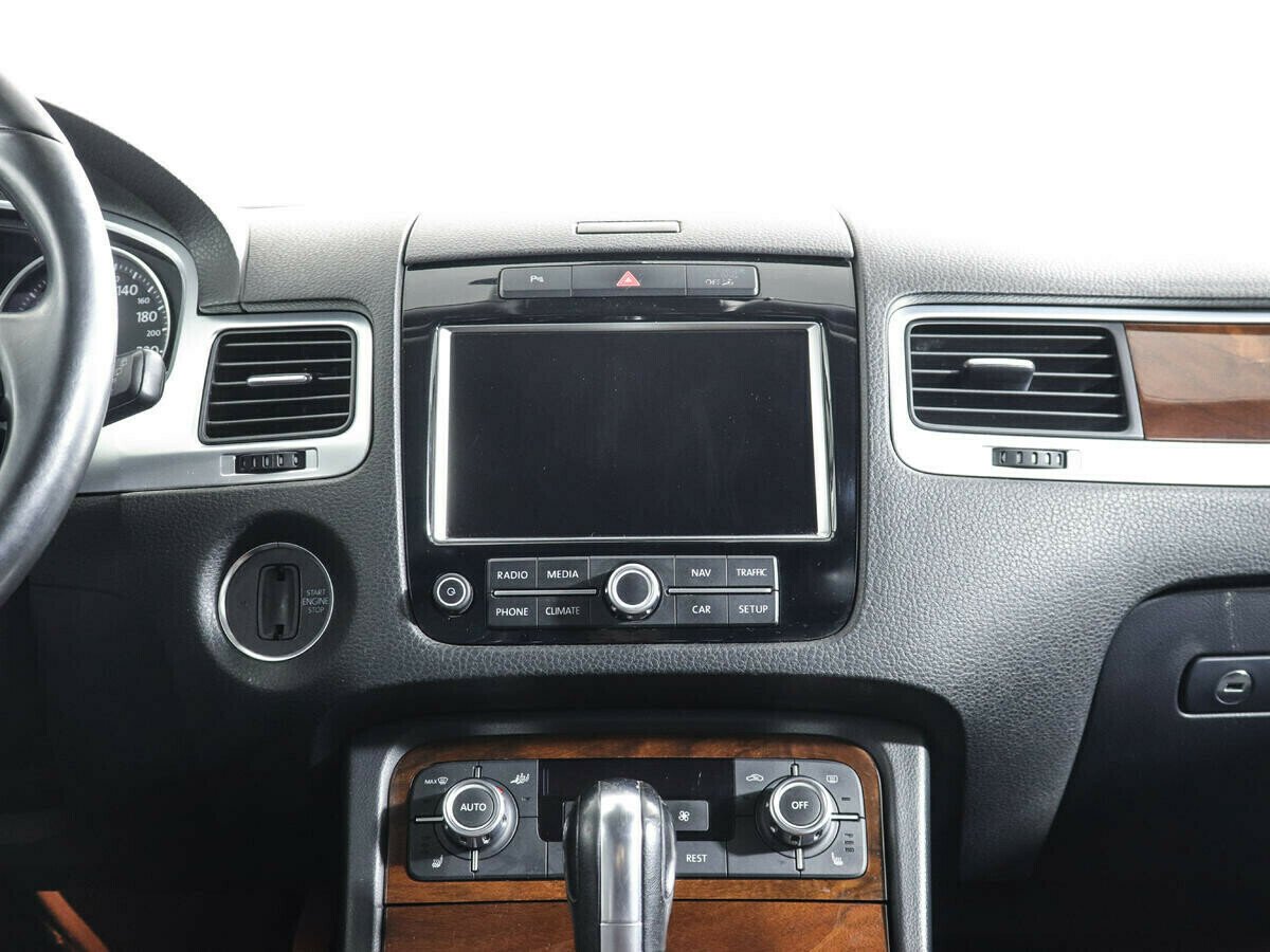 Volkswagen Touareg, 3.6 л, АТ, 2010 фото 8