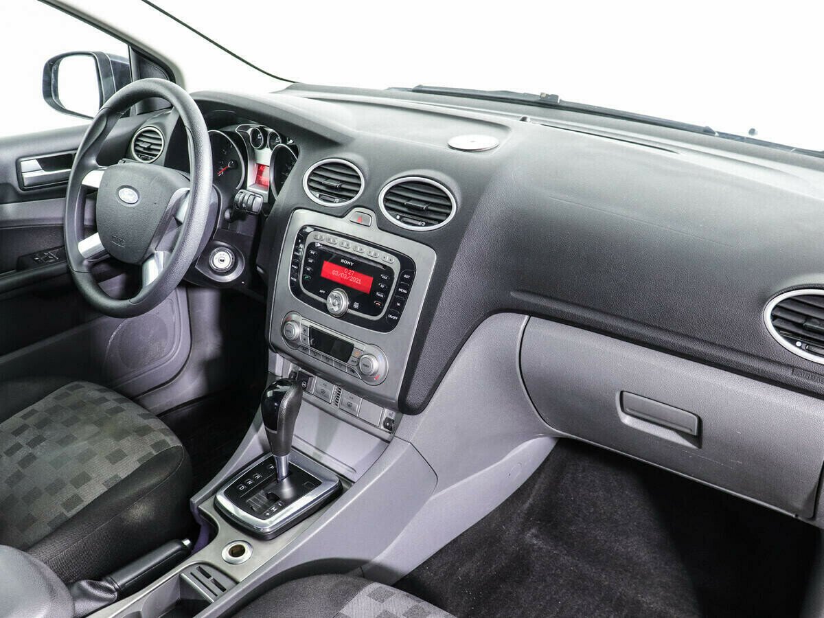 Ford Focus, 2.0 л, АТ, 2010 фото 7