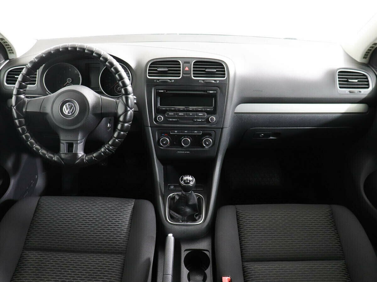 Volkswagen Golf, 1.6 л, МТ, 2011 фото 2